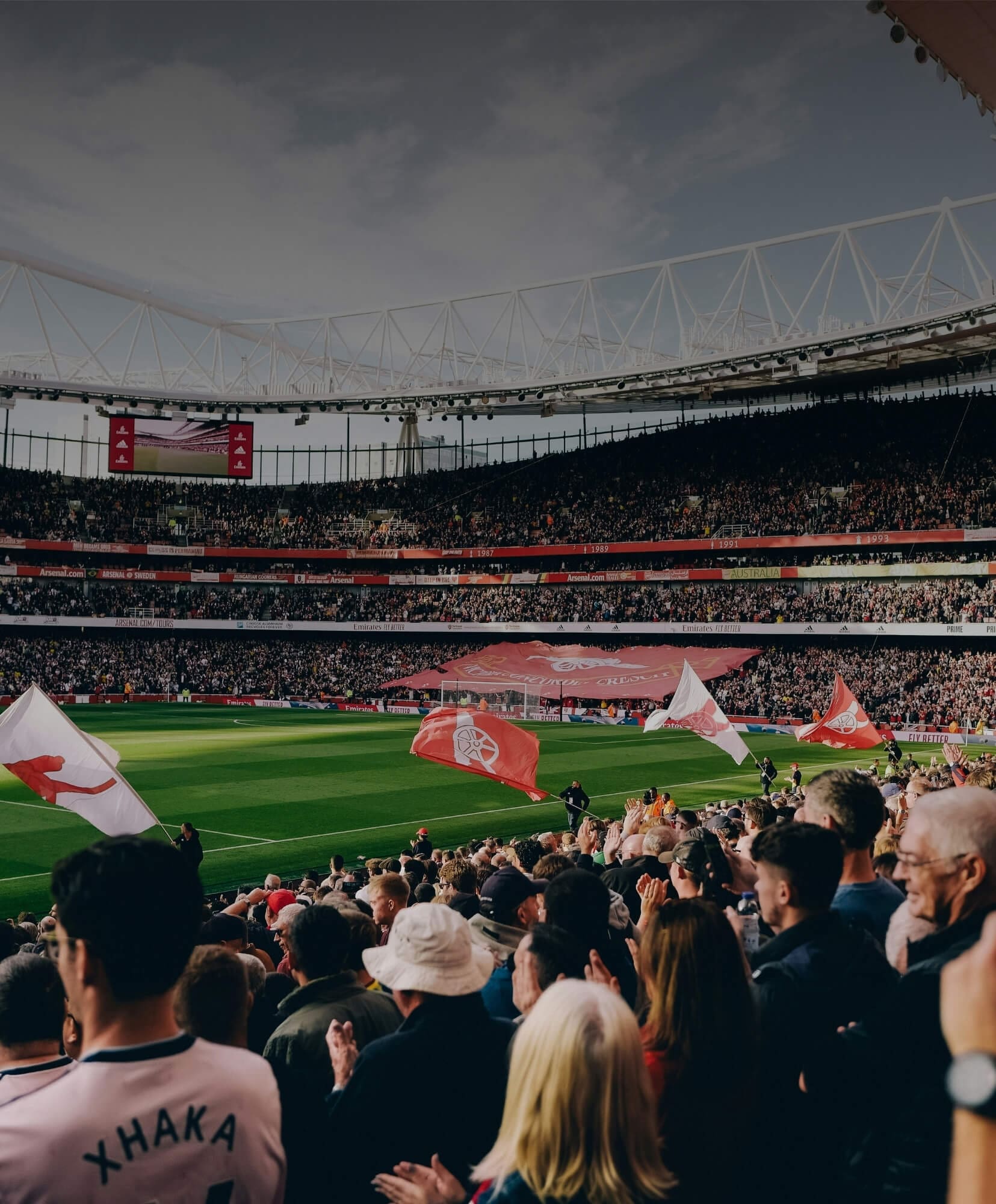 Feel the passion of English Premier League Football