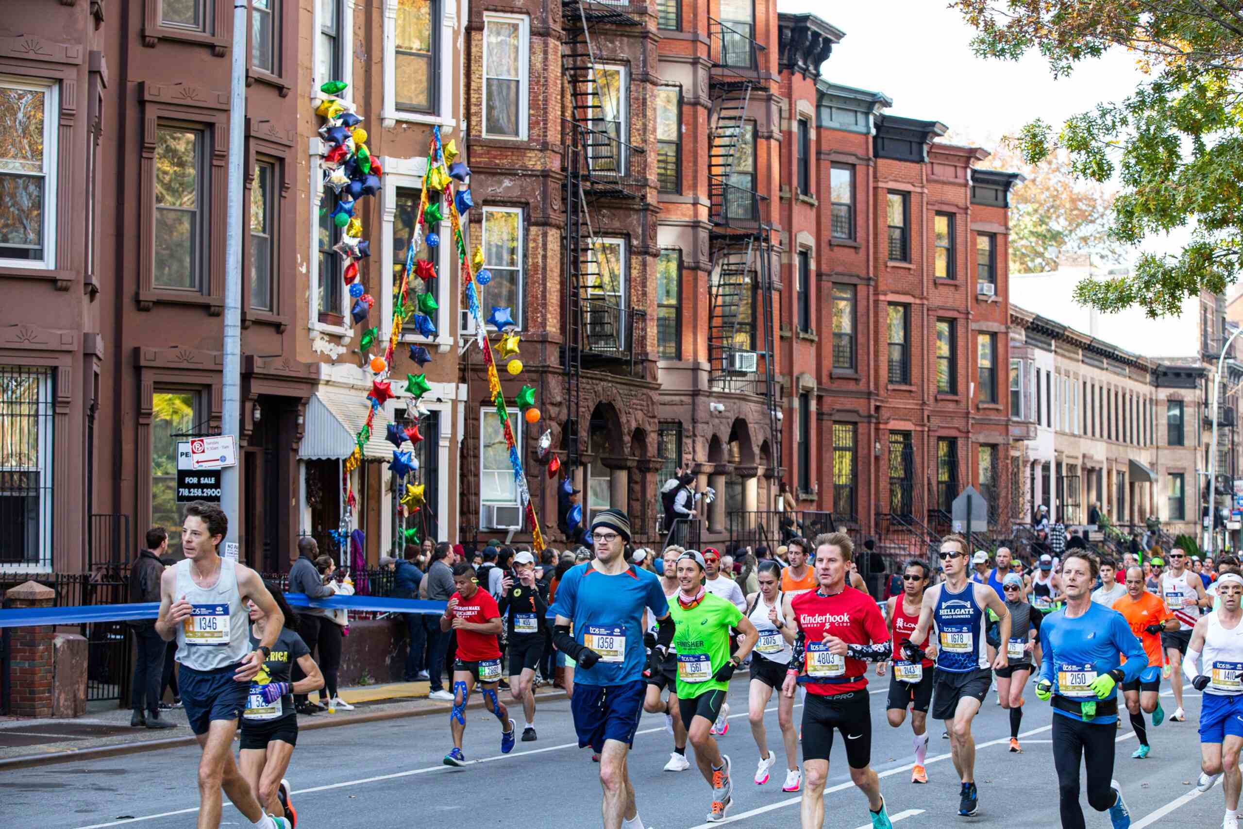 NEW YORK, NY – NOVEMBER 7: The 2021 TCS New York City Marathon is held on November 7, 2021. The course goes through all five boroughs of New York City, starting in Staten Island and ending in Central Park. This year marks the 50th running of the marathon. The course on Lafayette Avenue in Brooklyn. (Photo by Lou Bopp for NYRR)
